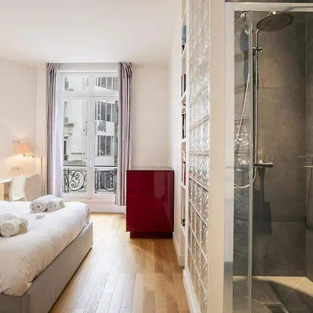 180m² Luxury • A/c • Balcony • Saint-germain